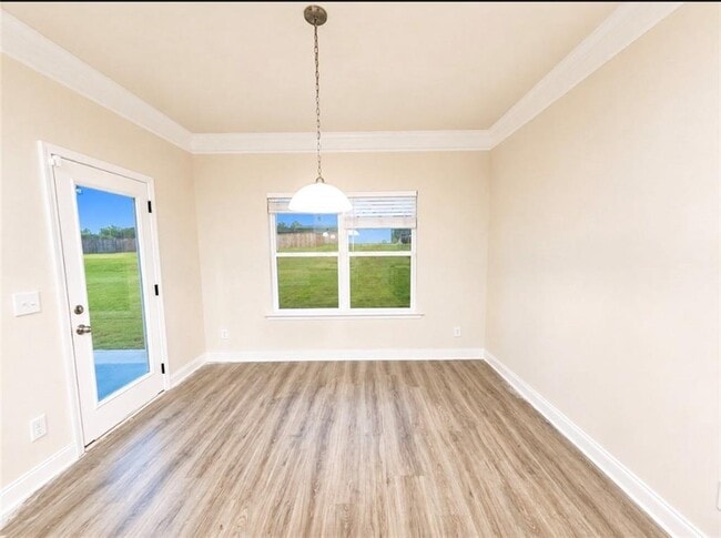 Building Photo - 757 Laurel Cove