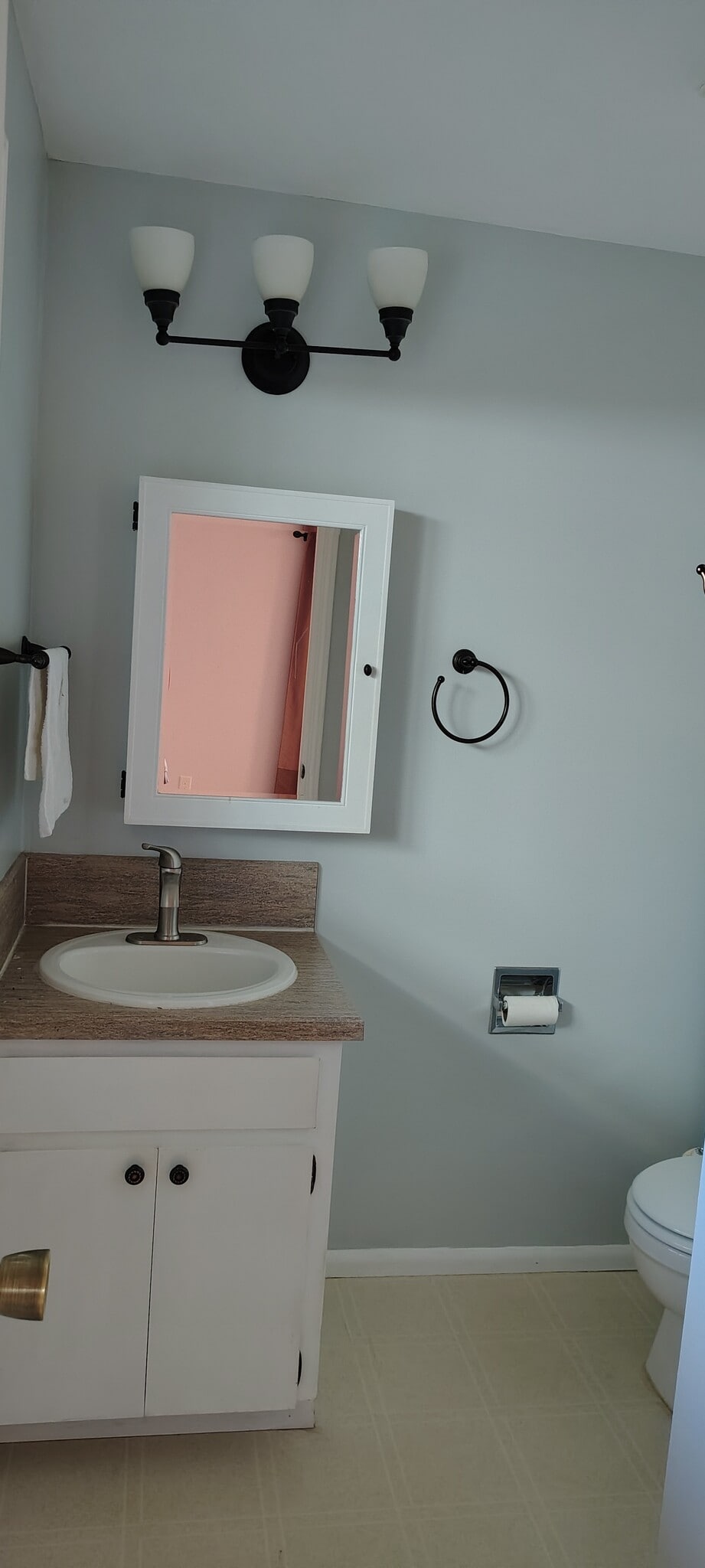 Building Photo - 3075 NW Manzanita Pl