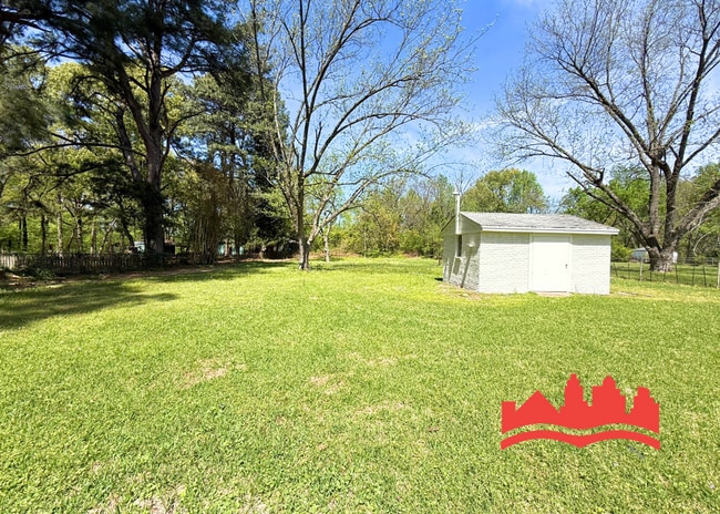 Building Photo - 4960 Sherry Dr