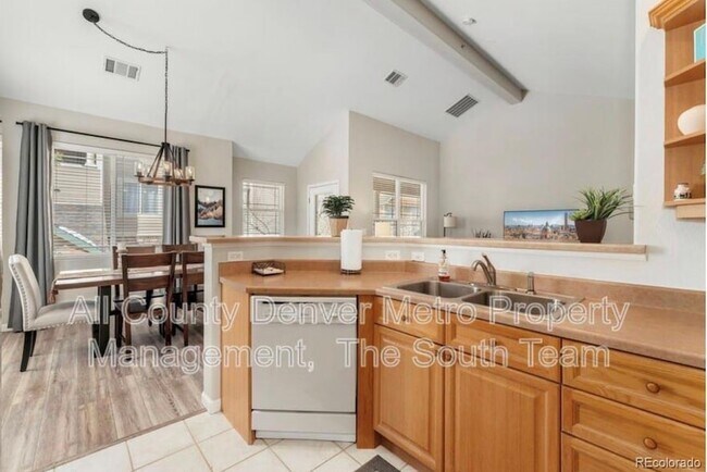 Building Photo - 8309 S Independence Cir