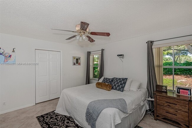 Building Photo - 1641 Zenith Way