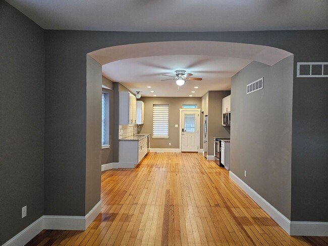 Building Photo - Charming 4BR/2.5BA Home in Historic Washington, MO - Walk to the Riverfront!