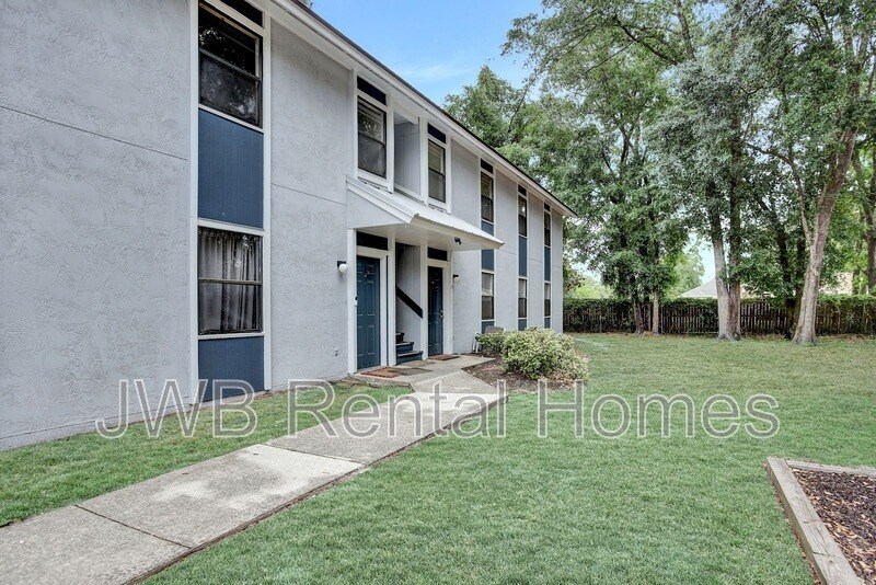 Primary Photo - 10825 Key Haven Blvd