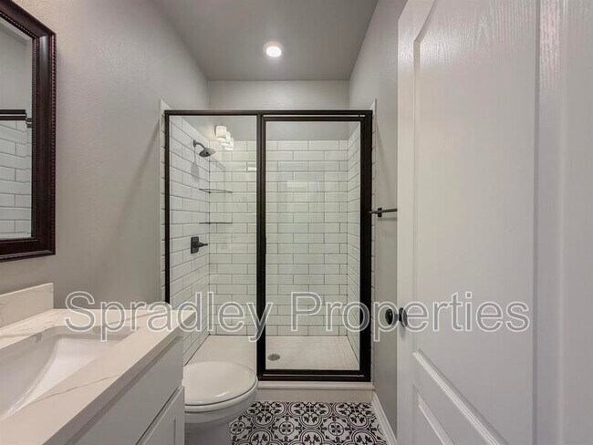 Building Photo - 6125 Modena Dr