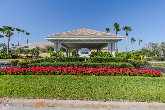 Building Photo - 225 Links Ter Blvd