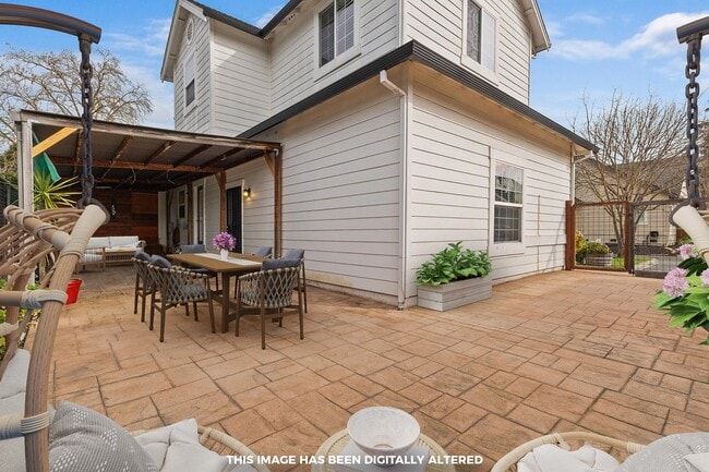 Building Photo - 600 Greeneich Ave