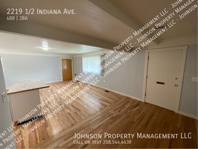 Building Photo - 2219 1/2 Indiana Ave.-