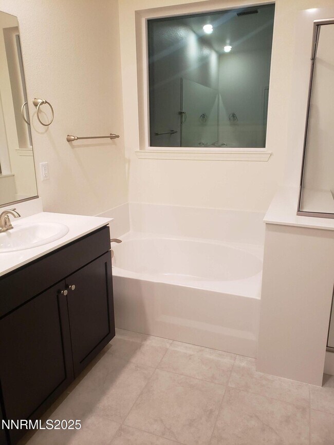 Building Photo - 7310 Overture Dr