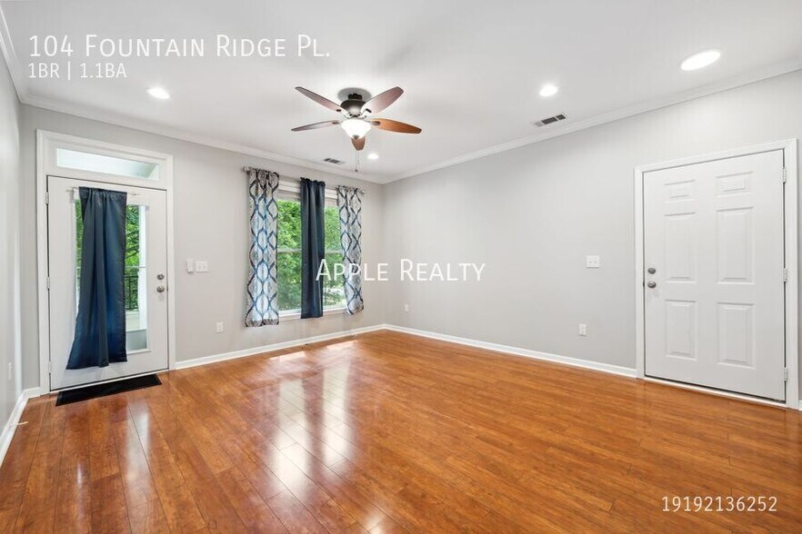 Building Photo - 104 Fountain Ridge Pl