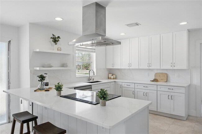 Building Photo - 3528 Casablanca Ave