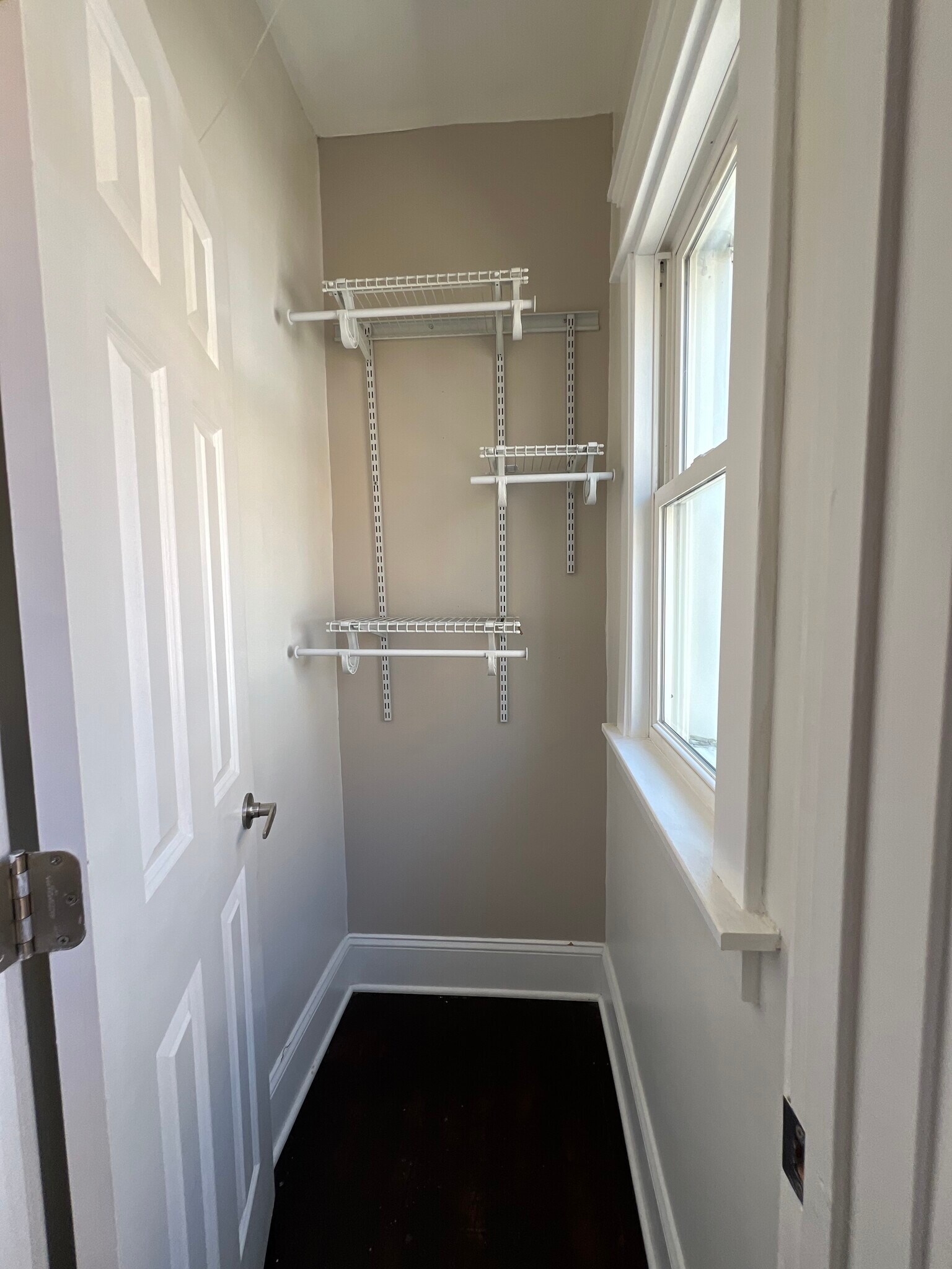 Building Photo - 1828 S 58th Ave