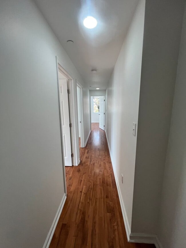 Building Photo - 601 N 39th St