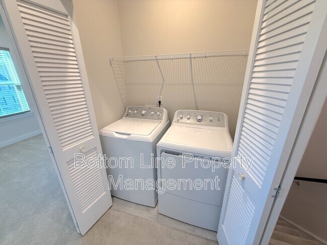 Building Photo - 1612 Aspire St