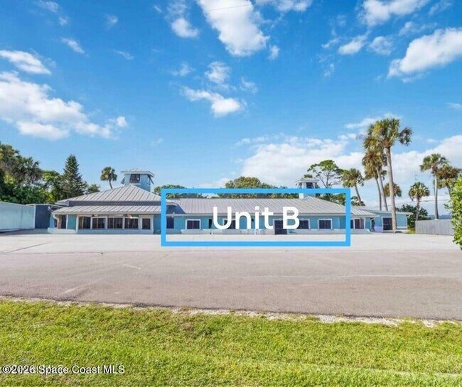 Building Photo - 1280 Highway 1, B