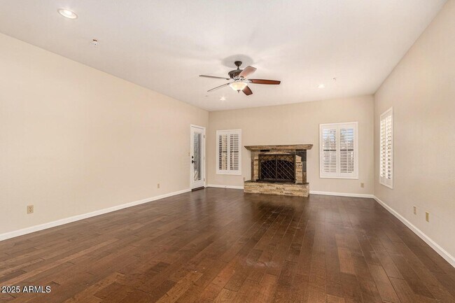 Building Photo - 11343 N 129th Way