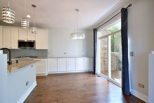 Building Photo - 982 Indigo Ct