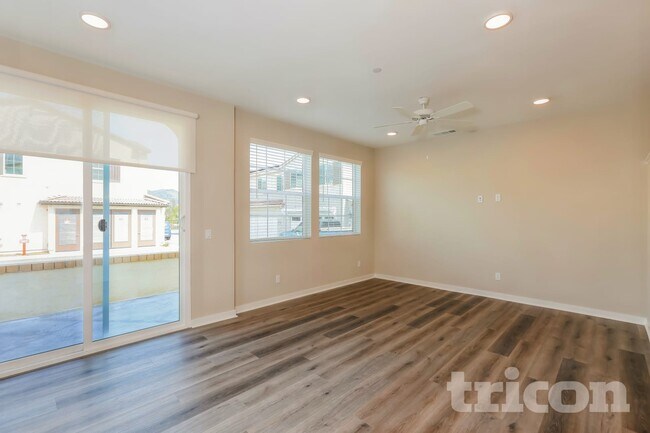 Building Photo - 24706 Amor Ct