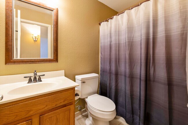 Building Photo - Gorgeous fully furnished home in Gilbert w...