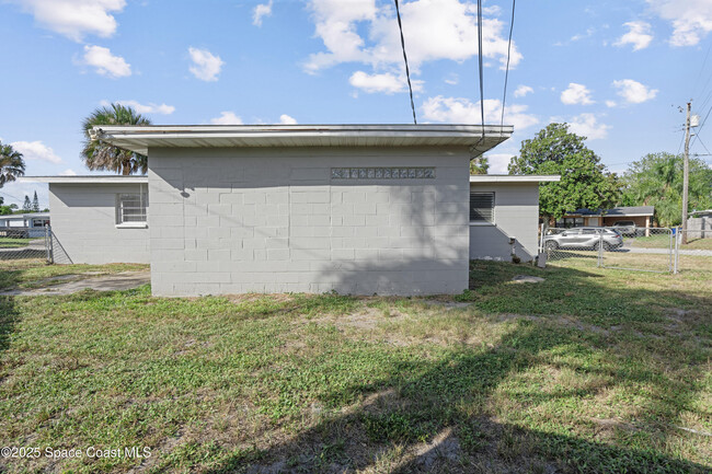 Building Photo - 1281 Alsup Dr