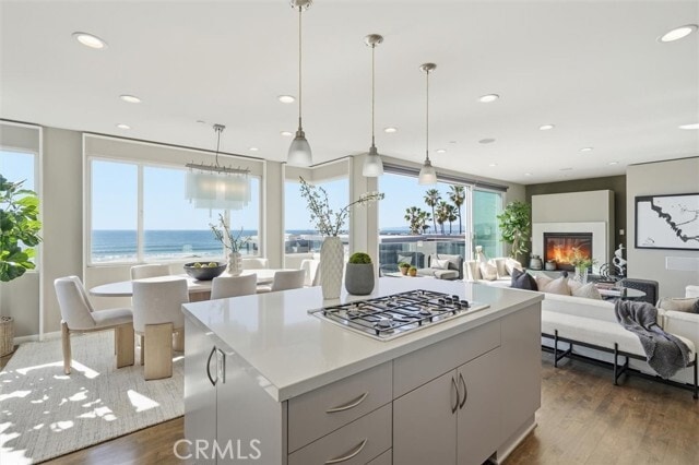 Building Photo - 2406 Ocean Dr