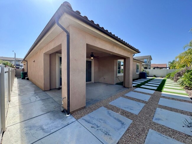 Building Photo - 4 bedroom single story Spencers Crossing h...