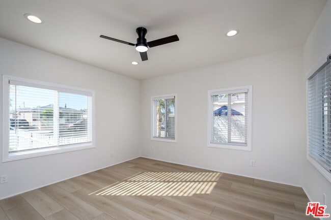 Building Photo - 14730 Firmona Ave