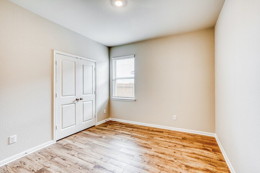 Building Photo - 7527 Tipton Meadow Way