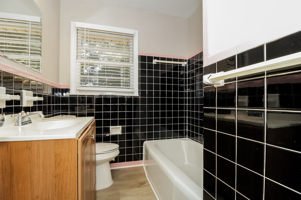 Building Photo - 2082 Warren Dr SW