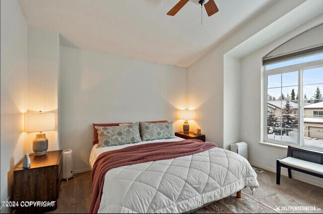 Building Photo - 10855 Refuge Cir