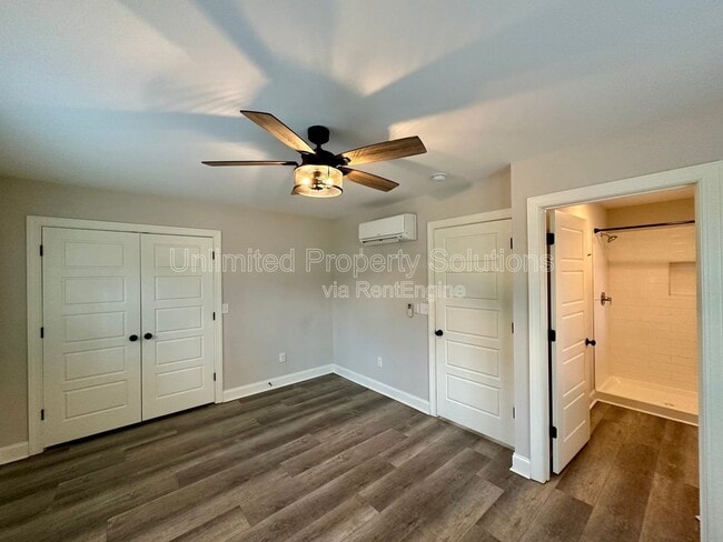 Building Photo - 70 Arlene Dr