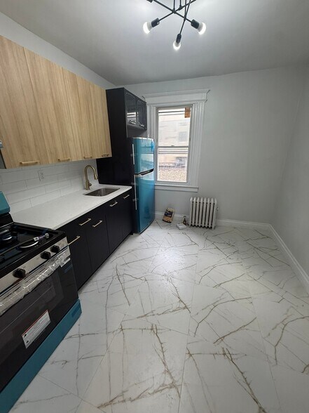 Building Photo - 539 Scotland Rd