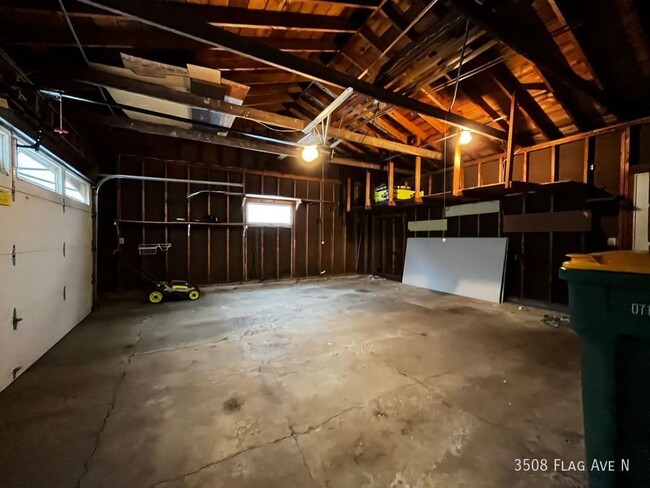 Building Photo - 4br 2.5ba 2cg ~ Security Deposit Alternati...