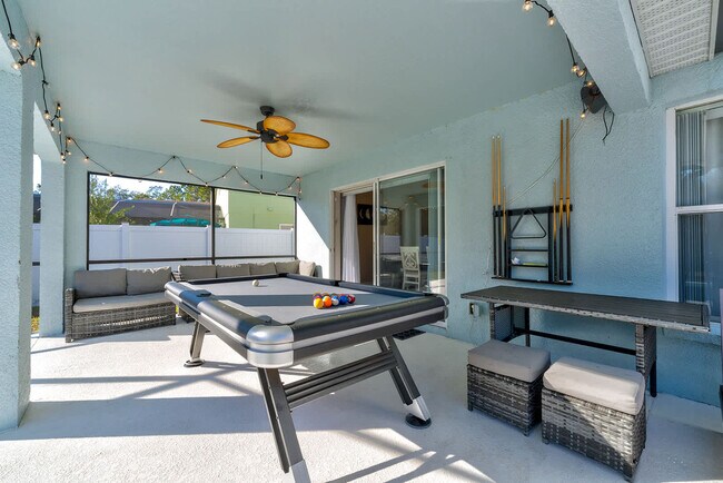 Building Photo - 453 Scrub Jay Way