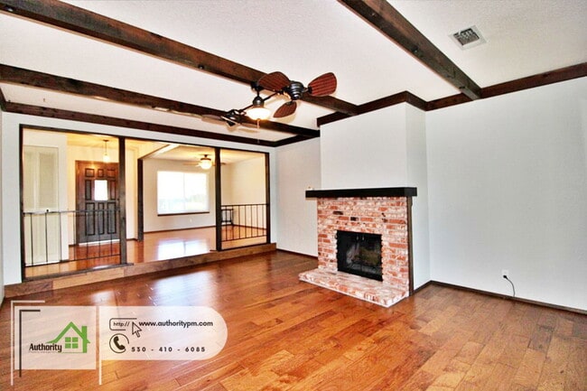 Building Photo - 20231 Margarita Ct E