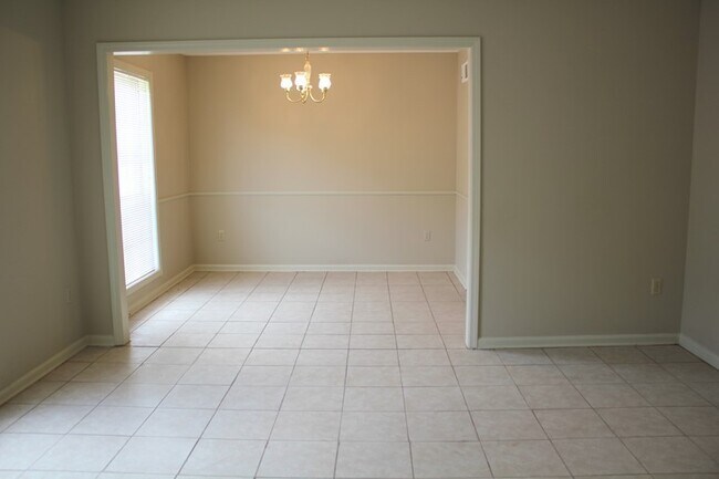 Building Photo - 3729 Village Oak Cove