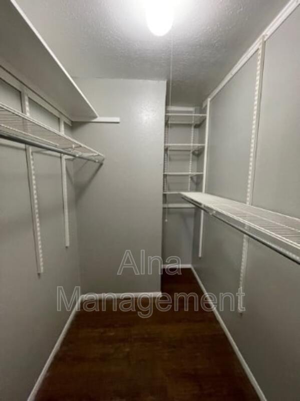 Building Photo - 3409 Castle Rock Ln