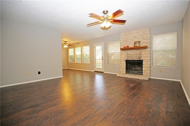 Building Photo - 12903 Humphrey Dr