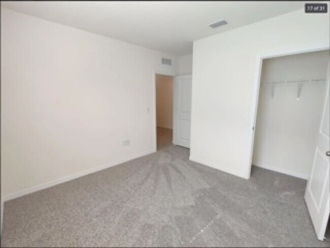 Building Photo - 8851 Bower Bass Cir