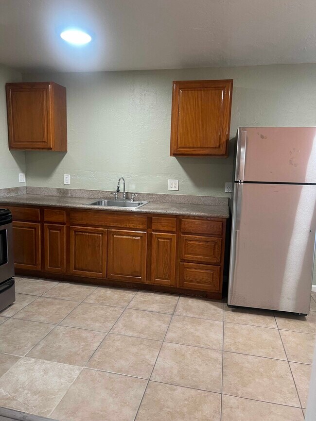 Building Photo - 2124 90th Ave