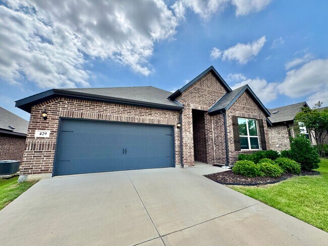 Building Photo - Argyle ISD! 3 Bed 2 Bath Home in PERFECT Location