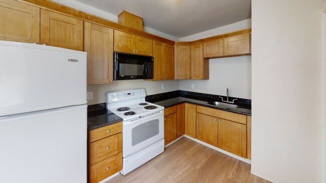 Building Photo - Charming 2 Bedroom, 2 Bath House in the Country w/ Storage Shed & Plentiful Parking!