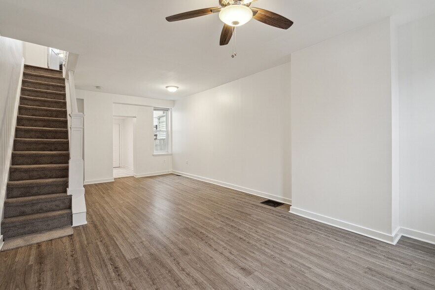 Building Photo - 3079 Tulip St
