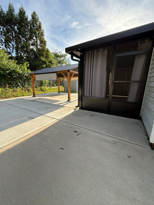Building Photo - 3216 Timberwolf Ave
