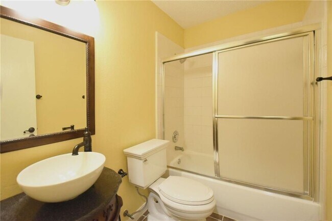 Building Photo - 16715 Marsala Springs Dr