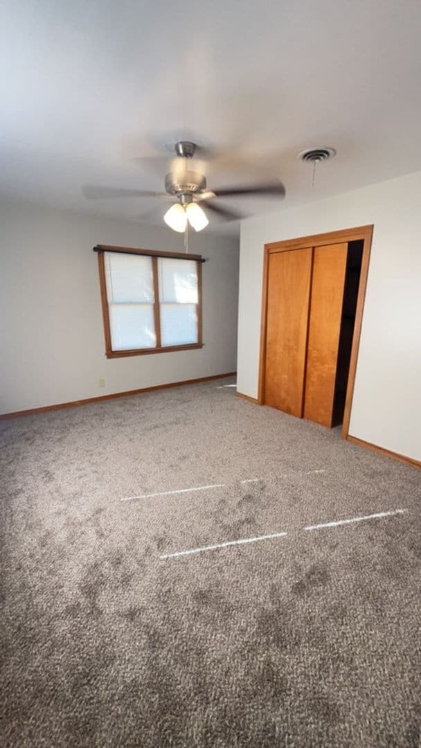 Building Photo - 1757 Meadowbrook Dr
