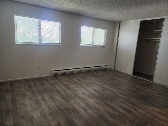 Building Photo - 274