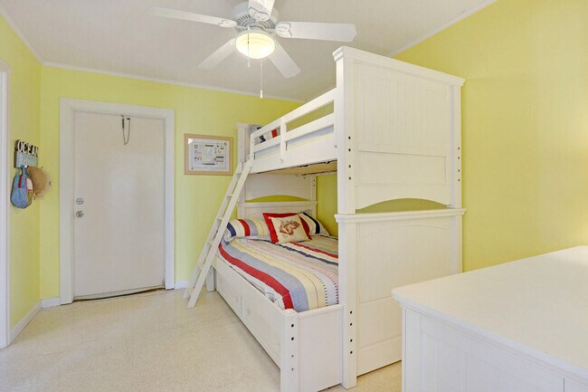 Building Photo - 1501 NE Ocean Blvd