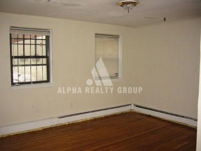 Building Photo - 58 Queensberry St