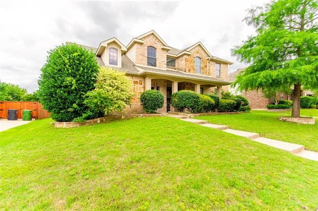 Building Photo - 310 Greenfield Dr