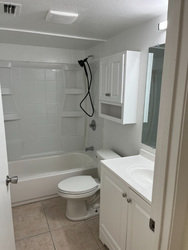 Building Photo - 1870 Agora Cir SE